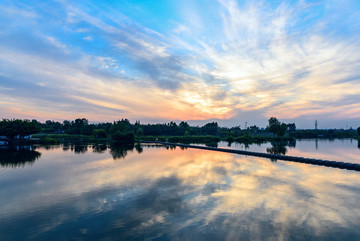湖泊 濕地公園游船 夕陽(yáng)彩霞