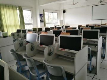 現(xiàn)代計算機電腦教室電子閱覽室