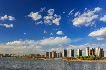 即將干涸的晉陽湖