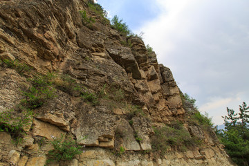 北岳恒山山体岩石
