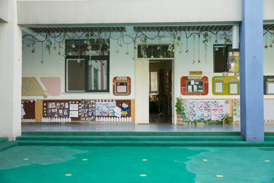幼兒園設(shè)施