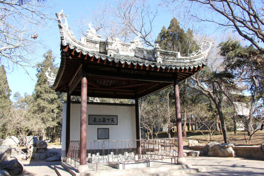 北京陶然亭公園二泉亭