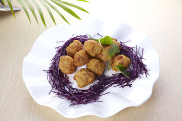 黃金香芋肉丸