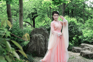 公園風景漢服美女古典美女
