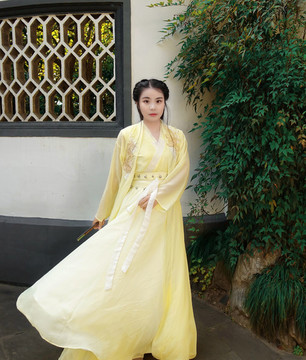 公園古裝美女漢服美女