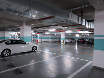 地下停車場