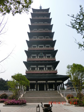 棲靈塔