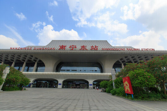 南寧東站 北廣場(chǎng)