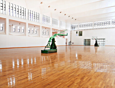 室內(nèi)籃球場