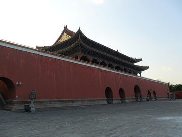 古城城門