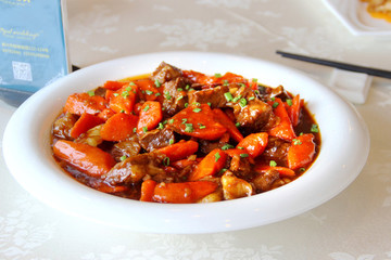 胡蘿卜燒牛腩