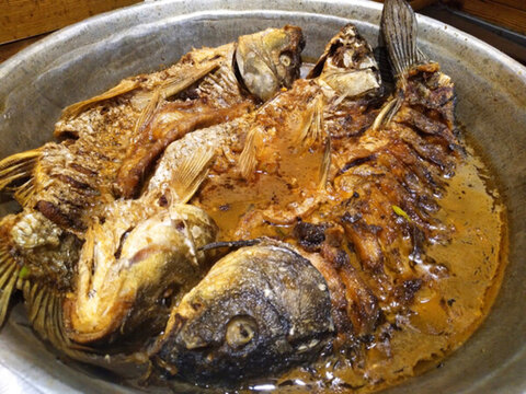鐵鍋燉魚