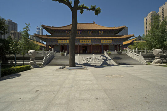 大興善寺大雄寶殿正面