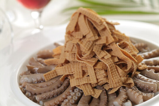 豆腐拌魷魚