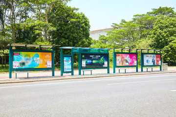 公交車廣告牌