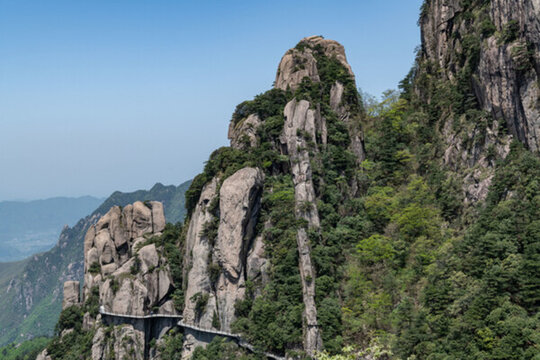 九華山懸空棧道