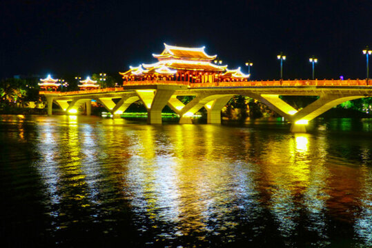 廊橋換彩