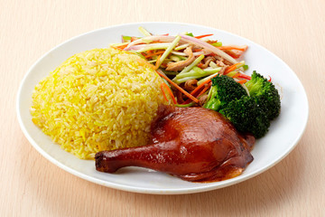 燒鵝肶炒肉絲飯