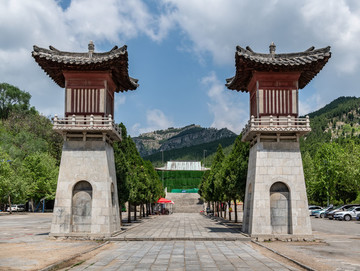 四門塔風景區(qū)大門
