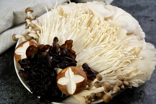 菌菇拼盤(pán)