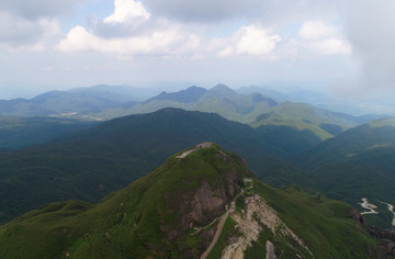 鵝凰嶂