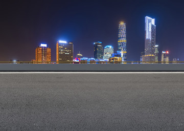 柏油馬路和建筑景觀