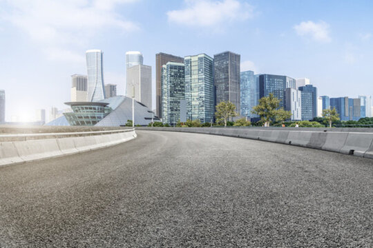 杭州錢江新城建筑景觀和瀝青路面