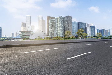 杭州錢江新城建筑景觀和瀝青路面