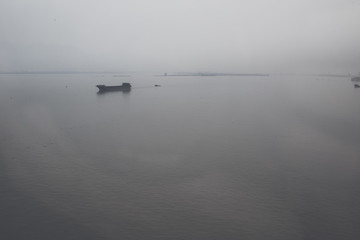 出海捕魚(yú)