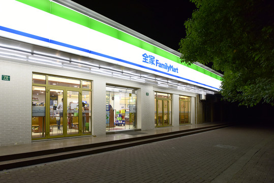 夜間的便利店