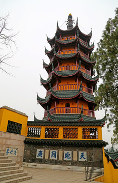 江蘇鎮(zhèn)江金山景區(qū)江天禪寺慈壽塔