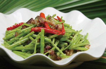 藜蒿炒臘肉
