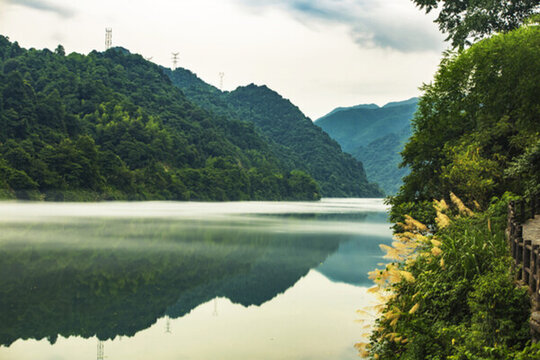 小東江晨霧