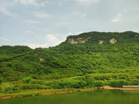 山脈高山