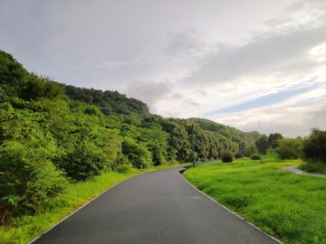 山間小道