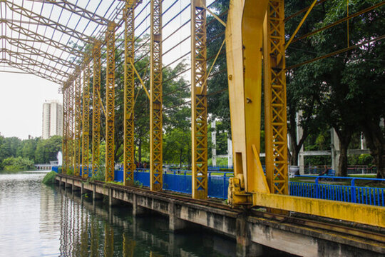公園舊吊機(jī)