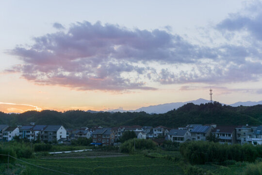 小鎮(zhèn)落日