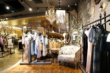 服裝專(zhuān)賣(mài)店