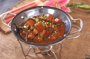 菌菇燒肉