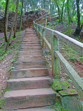 上山路