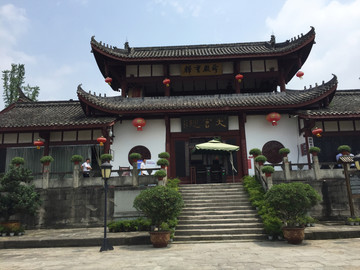 天宮院大門