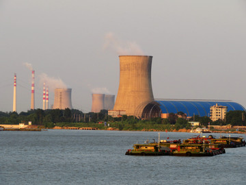 淮河邊發(fā)電廠
