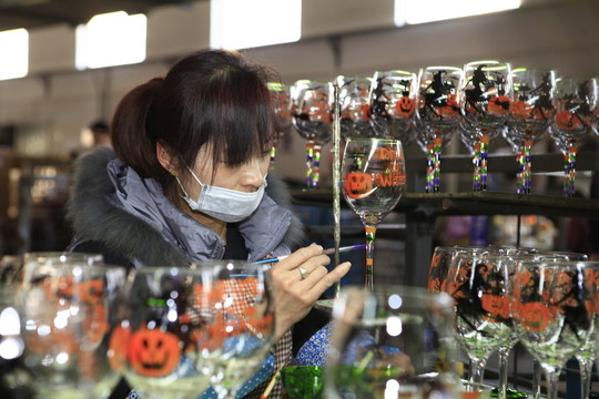 玻璃器皿加工