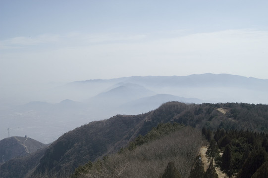 山巒