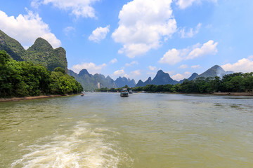 桂林陽朔漓江風光青山綠水