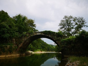 石拱橋