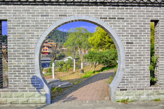 安居鳳凰山