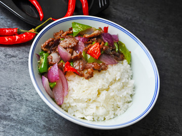 牛肉飯