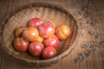 紅色李子