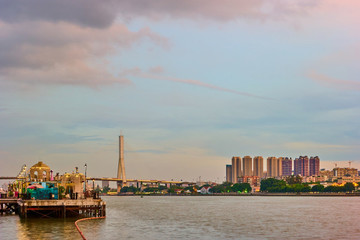 鶴洞大橋